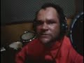 Se divirta com o cantor mais famoso de Santo Anastácio.. Carrerinha o pop star cantando La Bamba no dia da gravação de seu CD. Em breve terá mais!!!