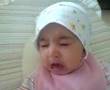 طفلة تبكي من سماع موسيقى حزينة baby crying When she hear a s