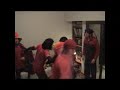 la chica de rojo de los palmeras