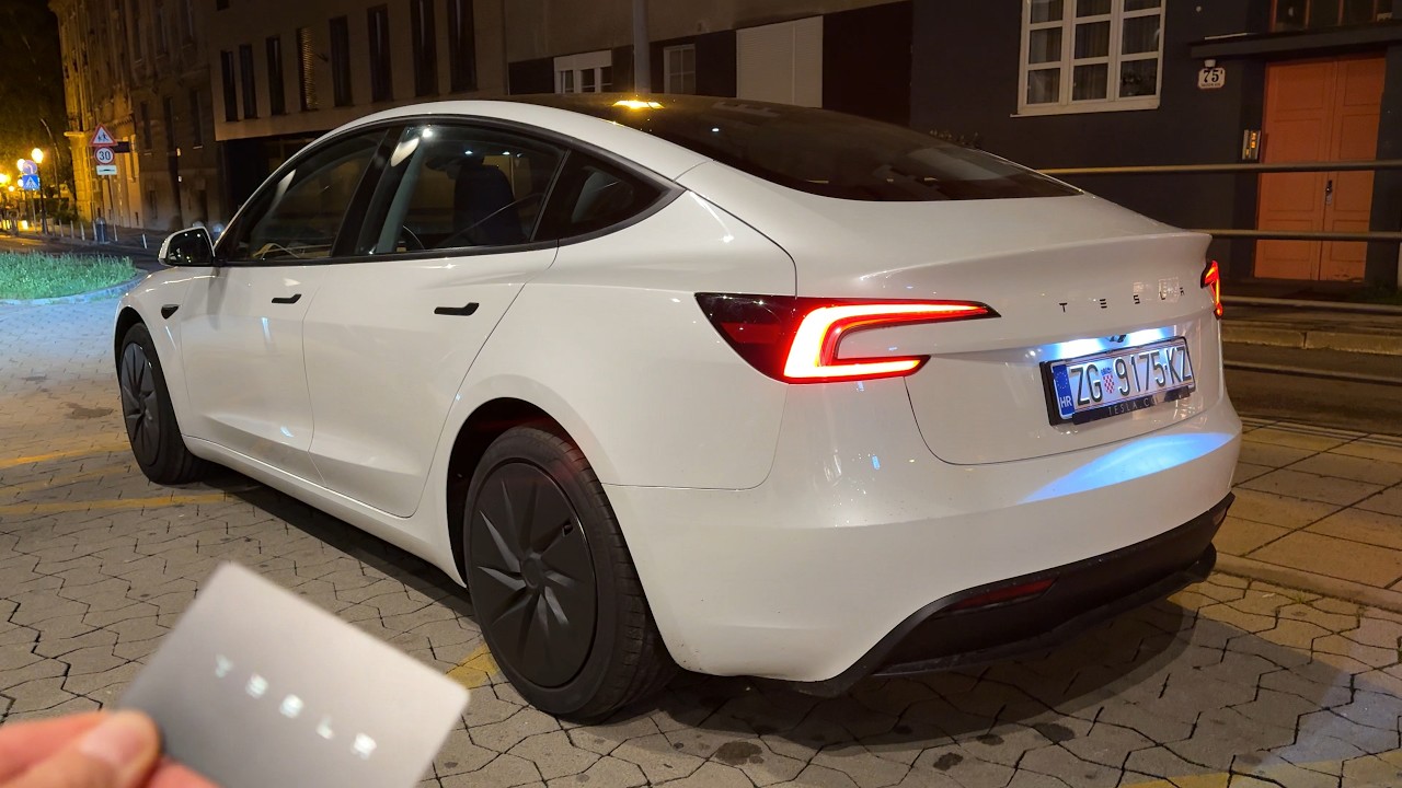 TESLA MODEL 3 Standard RWD 2026 at night - LED lights, INDICATORS & SCREEN (European model)