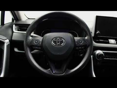 Used 2025 Silver Sky Metallic Toyota XLE image 1