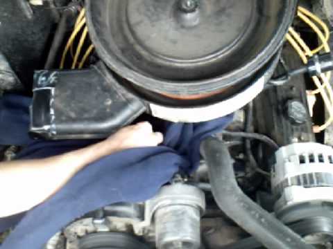 how to put gas in a carburetor