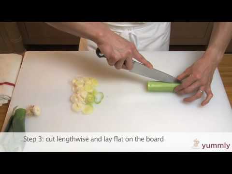 how to cut a leek