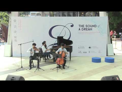 這是鄧卓謙的作品 - 鄧卓謙、古兆恆、黃梓韜，展能藝術發展計劃—社區共融活動2015「聲．音．夢．旅程」演出 《我的命運》