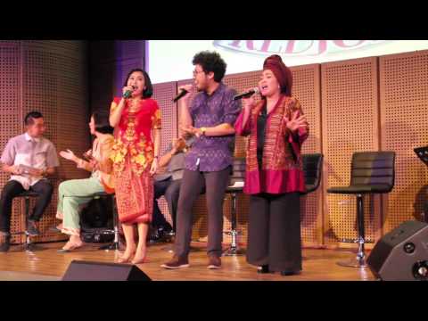 Cinta - Sundari Soekotjo, Rieka Roslan, Kunto Aji & Pesona Jiwa / Press.con #Kedjora2015