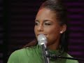 Alicia Keys- Superwoman Live Regis!