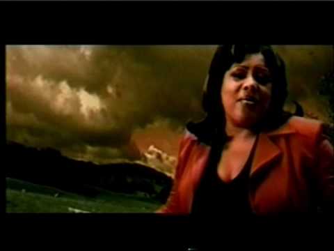 alexandra - MONCHY Y ALEXANDRA. TE QUIERO IGUAL O MAS QUE AYER LETRA - LYRICS. (Alexandra) Hoy vuelvo a sentir tus ojos sobre mi pasado Y es como una nube repentina pero...