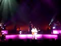 that's verdine rockin out on the bass at the ewf concert! (: