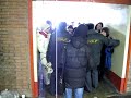 Митинг в Лужниках. Людей удерживают насильно.