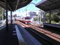 京急新1000形1081編成と2100形2165編成通過
