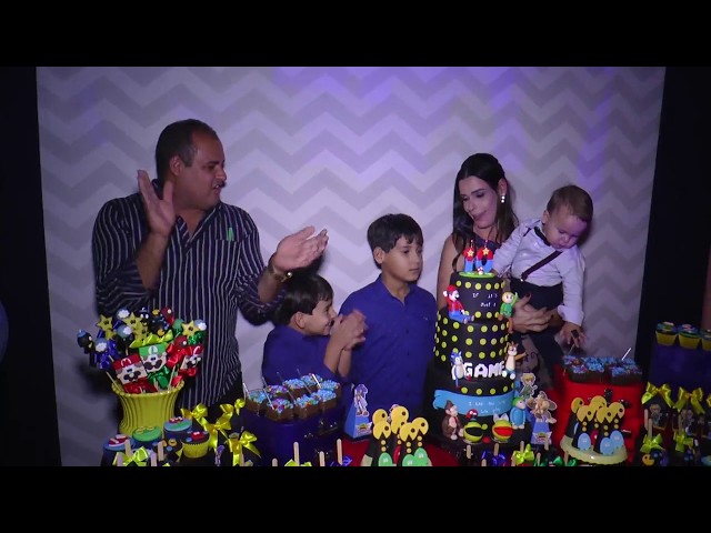 1 ano Davi e 10 anos Gabriel