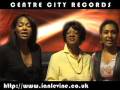 videos de The Vonettes - Touch My Heart