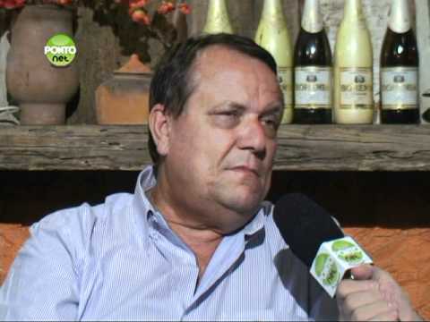 Entrevista com o cantor Roberto Carneiro