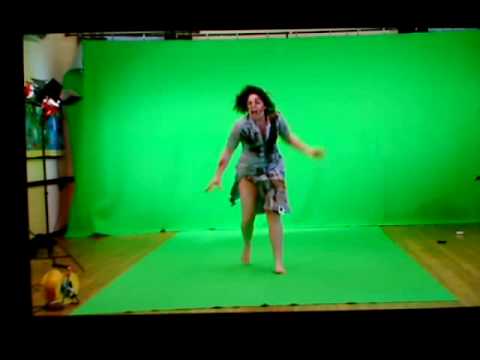 RealmPictures - watch the full film on YouTube now at http://www.youtube.com/watch?v=lwPlTYjCQWA dave talks through the first stage of taking greenscreen shots of zombie ext...