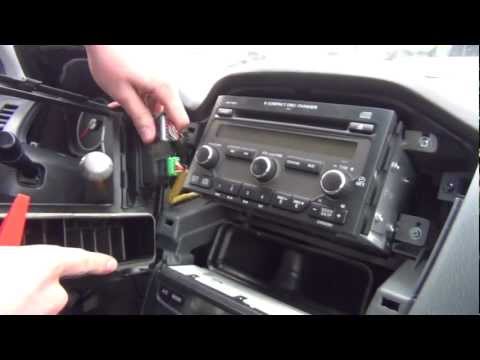 GTA Car Kits – Honda Pilot 2003-2008 install of iPhone, iPod and AUX adapter for factory stereo