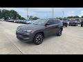 Used 2022 Crystal Metallic JEEP LATITUDE 4X4 video 1