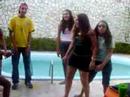 juliana krizan .evellyn cristyne . e a galera no niver da ju