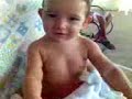 rafinha brincando e sorrindo rafinha brincando e sorrindo