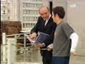 Vendiendo un ataúd al suicida antes de que salte