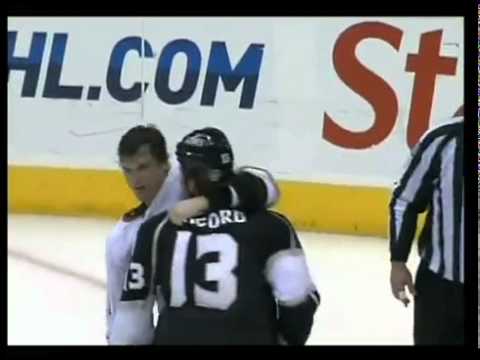 Teemu Selanne vs Brad Richardson Fight April 9/2011