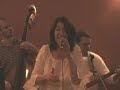 cantora italiana de grande talento.
elena camerin : voz
branco: guitarra
bateria: piero valentin
baixo : luca peruzzi
piano : tommaso genovese
