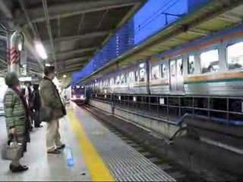 209系東京駅到着3