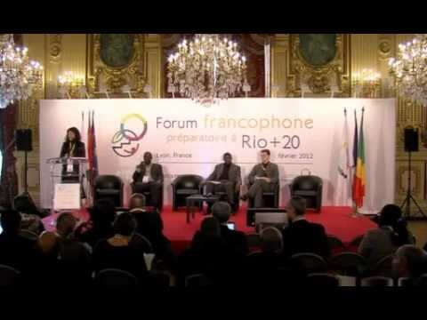 GOUVERNANCE - Table-ronde sur la gouvernance du développement durable : Le concept : Mme Corinne GENDRON, Professeure à Université du Québec à Montréal, Titulaire de la Ch...
