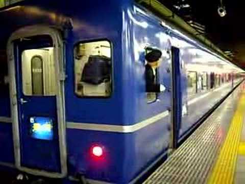 寝台急行銀河_東京駅3