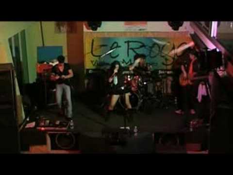 how to apply ivrea shampoo