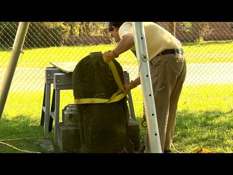 how to use a hoist in a care setting