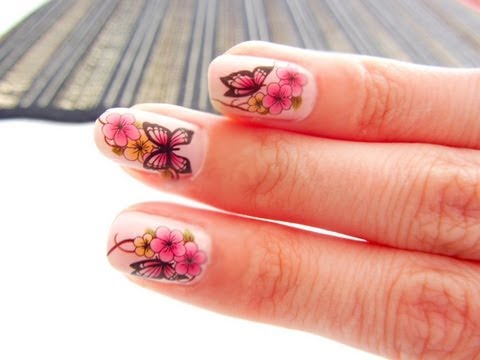 how to apply nail art