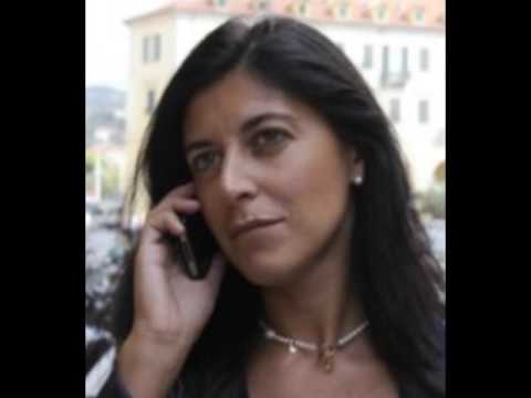 ATTI OSCENI IN VIA DELLA REPUBBLICA : NON E' REATO