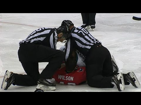 Video: Wilson drops Thornton in quick fight for Sharks veteran