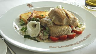 Der Lauenburg'sche Teller | Gebratenes Welsfilet auf Tomaten-Lauchgemüse mit Kartoffelterrine an Sahne-Meerettischsoße Der Lauenburg'sche Teller | Gebratenes Welsfilet auf Tomaten-Lauchgemüse mit Kartoffelterrine an Sahne-Meerettischsoße