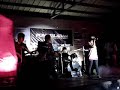 pamilyar (untitled)