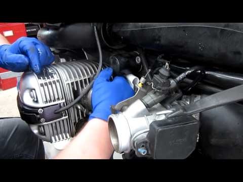 BMW Service – Cam Chain Tensioner Replacement