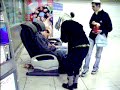 במשך 45 דק' ניסינו להעיר אותו.