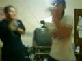 Eu e Benfika cantando Cedo ou Tarde do Nx Zero