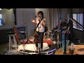 Theresa Andersson Sings \"Na Na Na\"