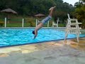 nadando