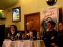 Pepe Torrejón pregunta a Carmen sobre Manolete. La cosa termina consultando a la madre de José Tomas cómo fue su primer parto, el del torero.