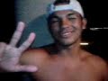 Exe muleq eh o pior de todos...ele pensa q sabe dançar...maix eh escroto0o0ooo...uahsuhaushuahsuhas...Maix ele fecha