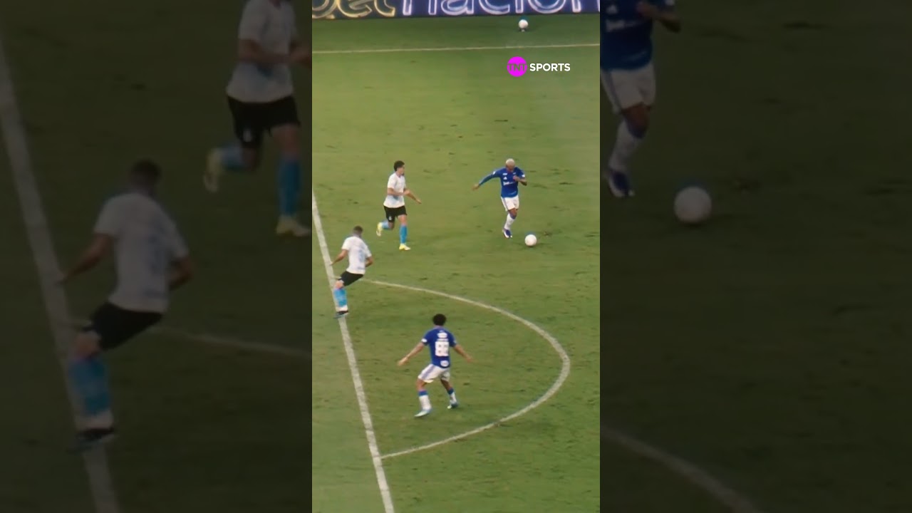 SIMPLESMENTE UM PASSE DE COSTAS DO MATHEUS PEREIRA PRO GOL DE LUCAS ROMERO #shorts