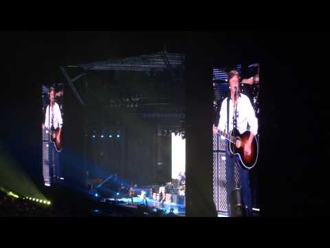 Belo Horizonte - Paul McCartney 32 LOVELY RITA 04/05/13 BH Mineirão Belo Horizonte Brazil 5-4-2013 Beatles.