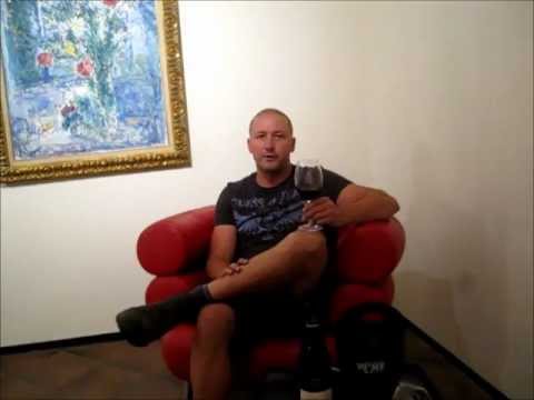 Wine Hottie, Pierre de Klerk, puts the Spotlight on the Graham Beck Ridge Syrah photo