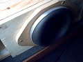 JL Audio 8W7 excursion en cajon en L�nea de Transmision