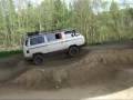 VW T3 Syncro auf der Dirtbike Strecke