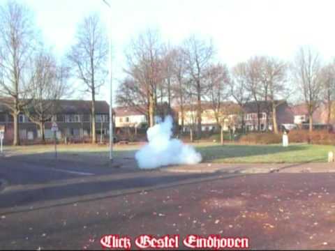 BMX BIKES TRICKS STUNTS CRASHES