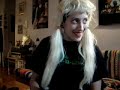 poup�e qui chante pif paf pouf