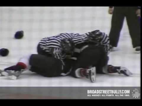 Mike Angelidis Vs Ryan Pottruff
